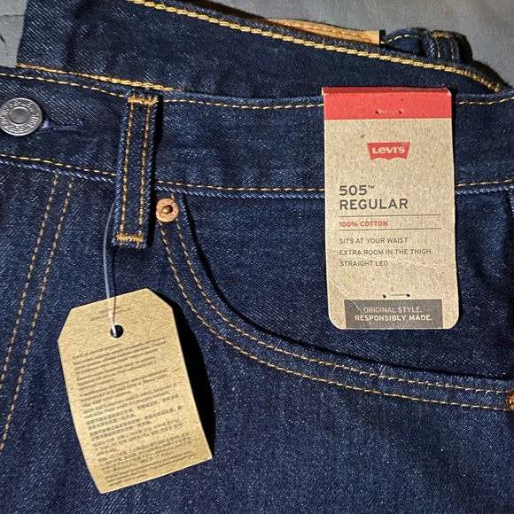 505 Levi’s - Picture 7 of 7